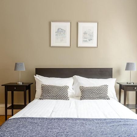 2 Bed Old Town Apartment - Next To Castle 爱丁堡 外观 照片
